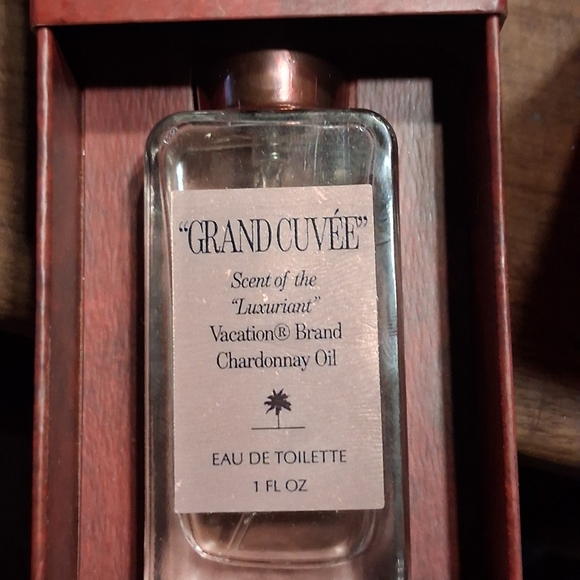 NIB FULL SIZE Grand Cuvée by Vacation, 1 fl Oz Perfume - Picture 5 of 5